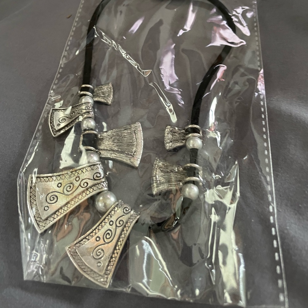 Chun fashion necklace